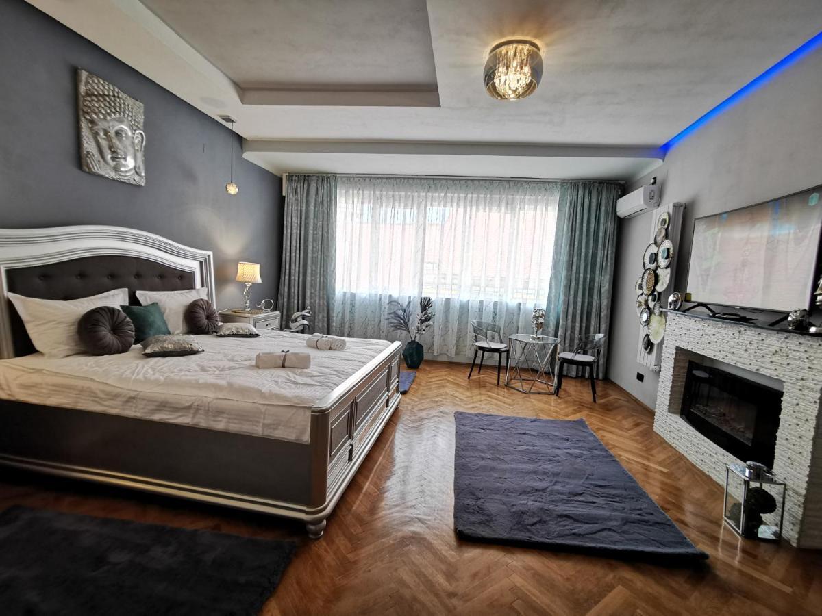 Crystal Central Apartment Braşov Exterior foto